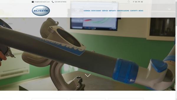 Home page con loop video all'interno della pagina